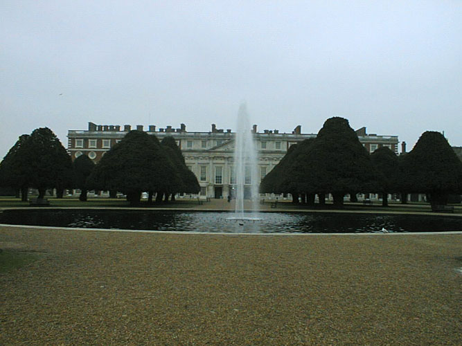 LondonHamptonCourt